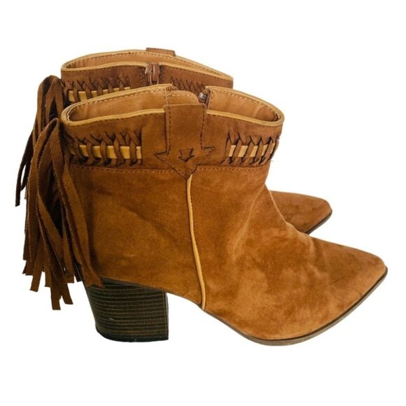 Qupid Cognac Tan Western Style Fringe Ankle Booties Sz 7 - Picture 1 of 15